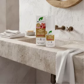   Dr. Organic - Pro Collagen Anti-Aging hidratáló arckrém sárkányvérfa kivonattal